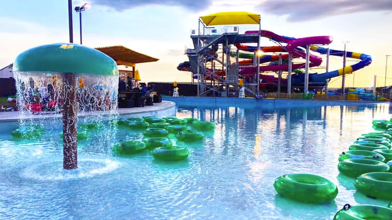 El parque acuático Typhoon regala pases de temporada a quienes cumplen años el 29 de febrero