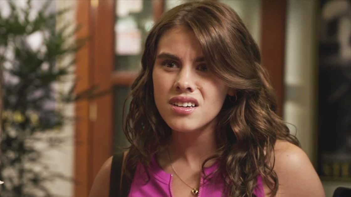 Julia es rechazada en el mundo del modelaje | Hermanas, Un Amor Compartido | Capítulo 4