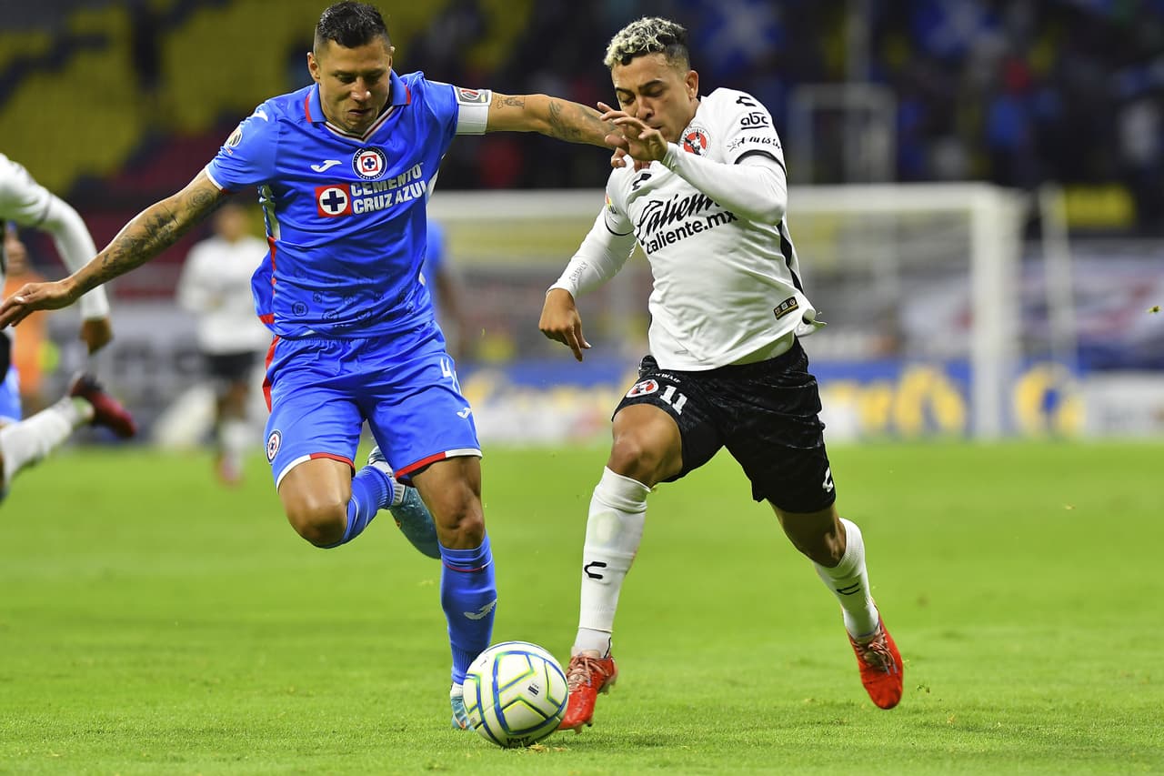 Los Xolos sorprendieron a Cruz Azul en el Azteca y ya son cuartos en la clasificación.