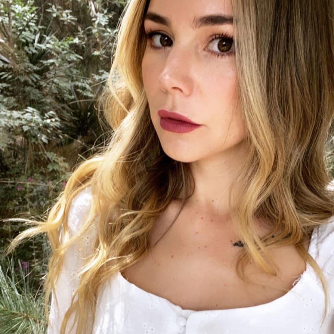 "Cada día es diferente, unos mejores que otros. Los síntomas van y vienen como en oleadas o picos", son las palabras de la actriz de 33 años publicadas en su Instagram.