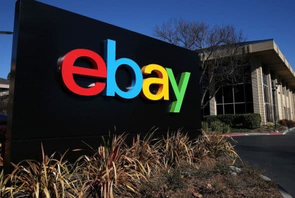 Pero al buscar el dominio echobay.com ya había sido tomado por otra compañía llamada Echo Bay en Nevada.