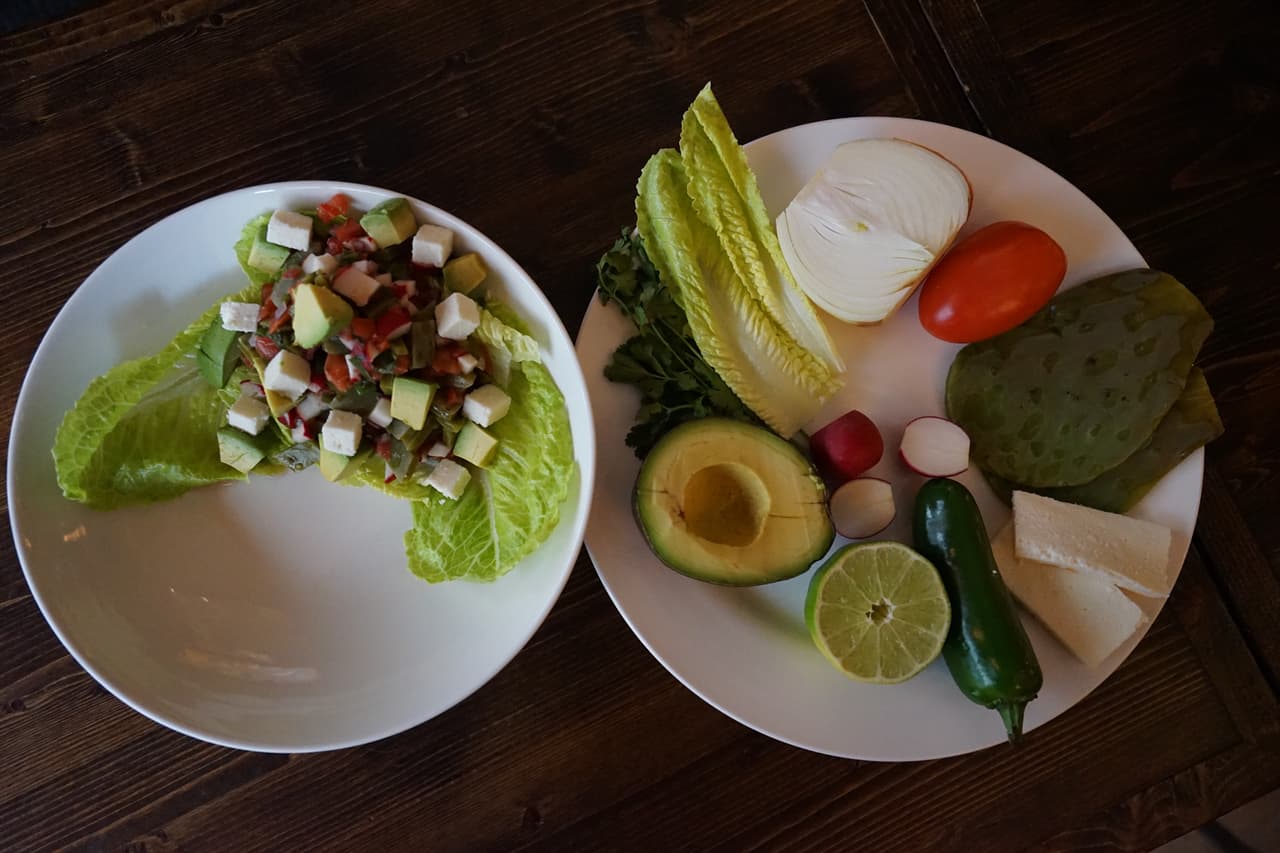 La ensalada de nopal cocinada con “Tequesquite”.