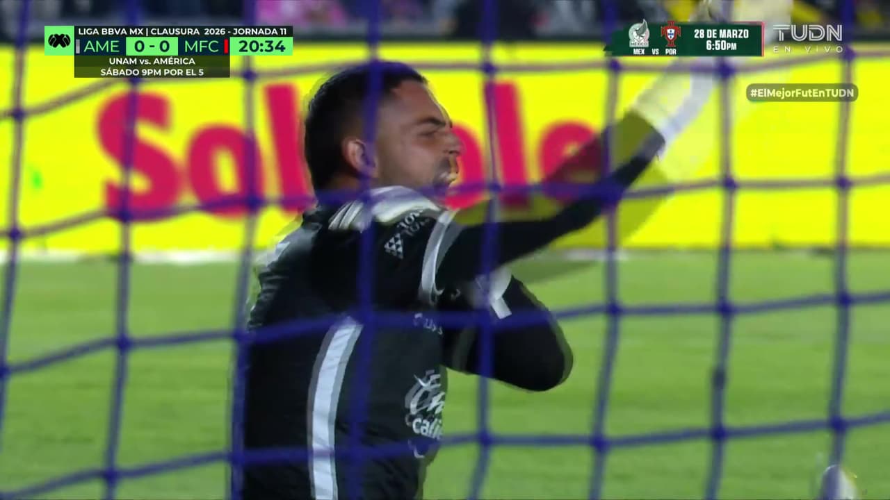 ¡Ricardo Rodríguez hace enferma atajada a Kevin Álvarez y queda lastimado!