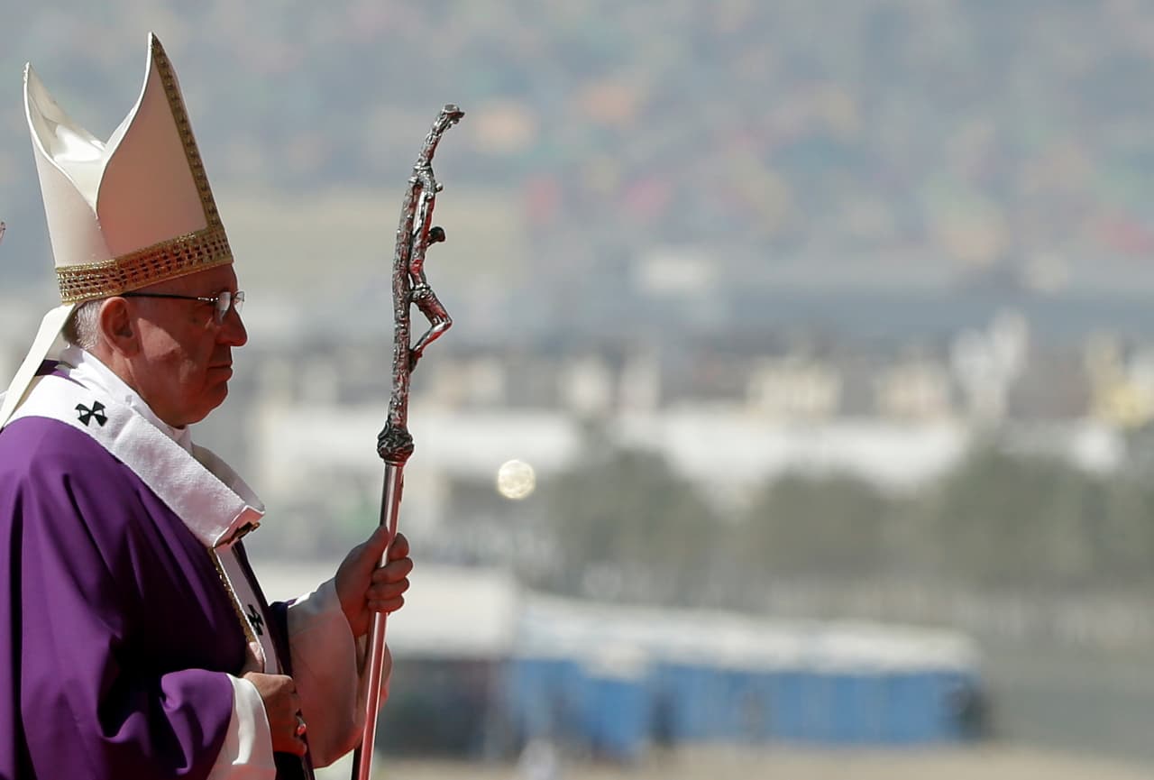 El Papa llama a crear un México "donde no haya necesidad de emigrar para soñar"