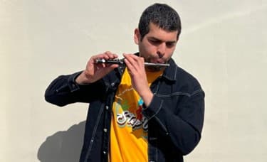 Roberto Hobaica, el flautista que ha acompañado a estrellas, lanza álbum de “covers” adaptados a flauta y piccolo