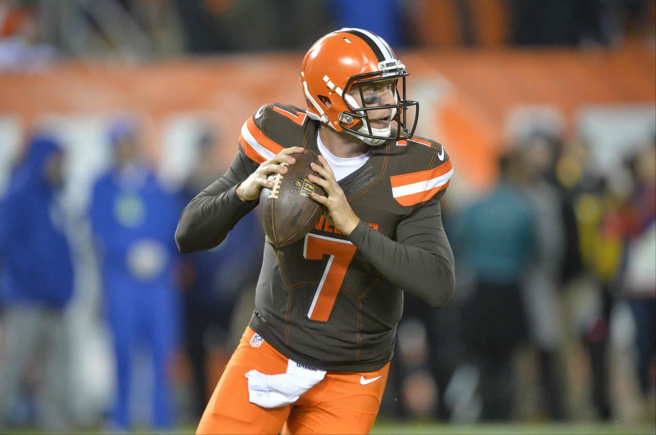 Austin Davis será quarterback titular de los Cleveland Browns, Johnny Manziel a la banca