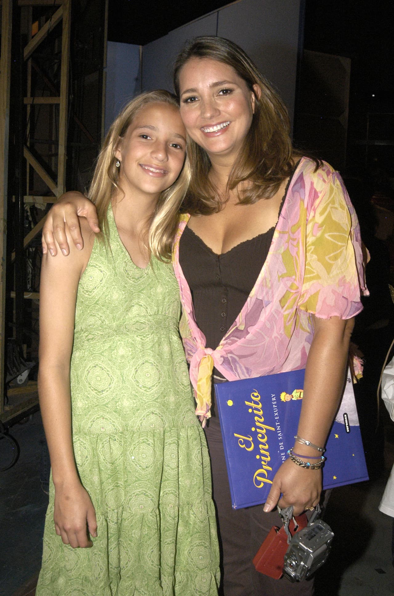 En paralelo a su carrera la actriz ha presumido su vida en familia al lado de su esposo, Kiko Ricote y sus tres hijas: Gala, Lara y Maya.