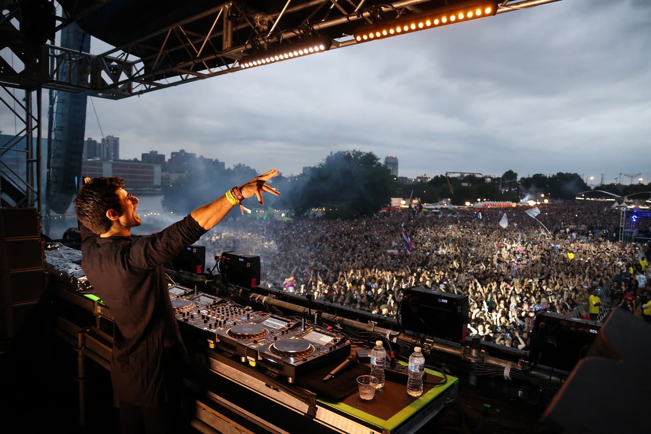 Investigan grupo de casos de covid-19 vinculados a un festival de música electrónica en NYC