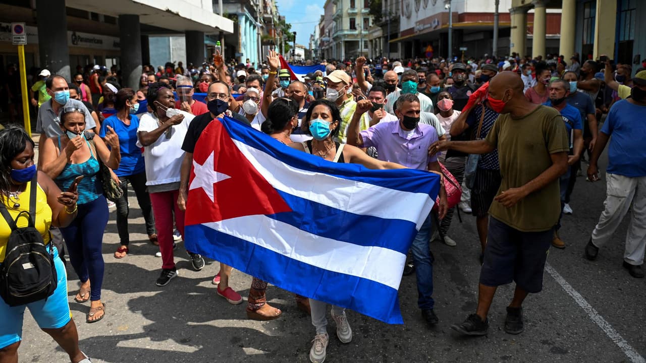 <b>En video:</b> A más de un año transcurrido de las históricas protestas del 11 de julio en Cuba, la muerte de Diubis Tejada, un hombre negro baleado por la policía y la única víctima reportada por el régimen, sigue sin resolverse. Además, 622 personas han sido juzgadas a sentencias largas sin el debido proceso.