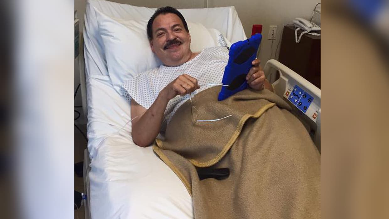  Julio Preciado fue operado de un coágulo en su pierna izquierda