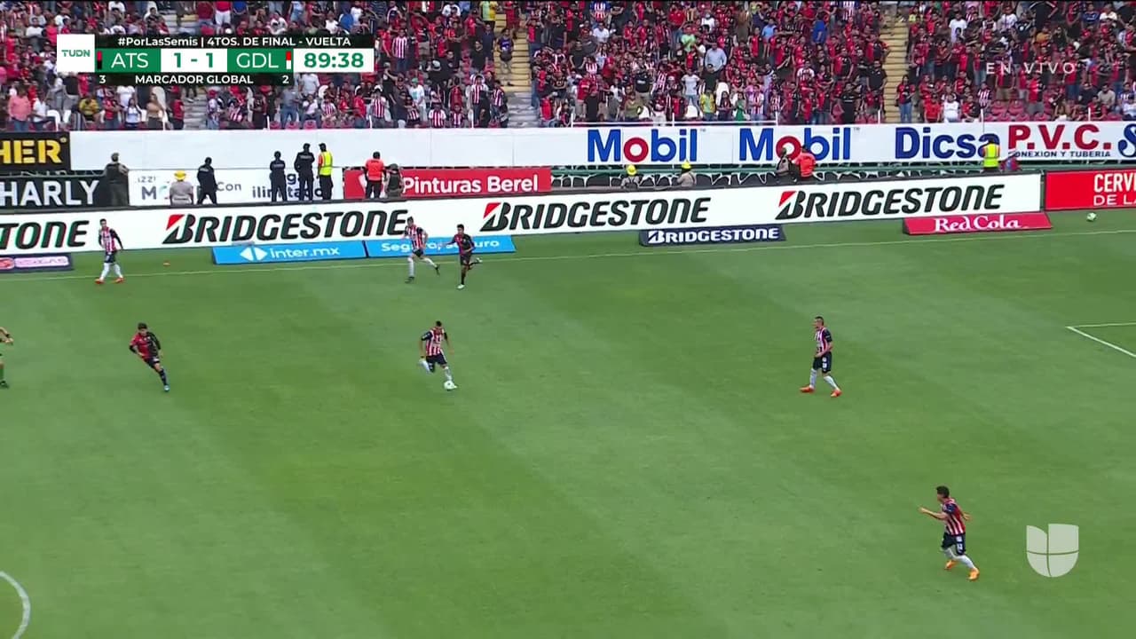 ¡TIRO ATAJADO! disparo por Fernando Beltrán.