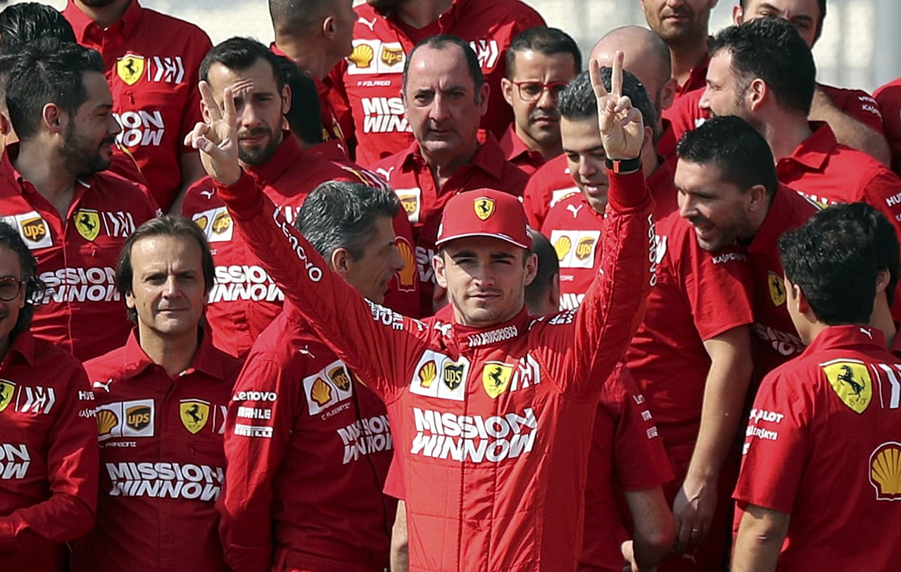 Charles Leclerc firma hasta 2024 con Ferrari 