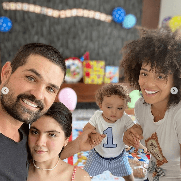 Sofía, la hija mayor de Ferdinando Valencia, también estuvo presente para celebrar a su hermanito.