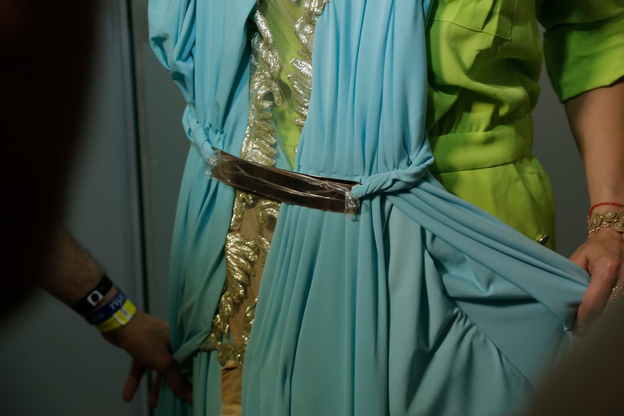 A Marjorie le encanta este tipo de vestidos que resaltan su bien trabajada figura.