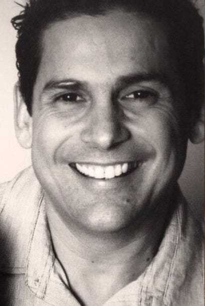 ¿Recuerdas al actor y cantante 
<b>Flavio César</b>? Hoy festeja su cumpleaños así que hacemos un recorrido de su corta pero sólida trayectoria en la televisión y te decimos qué hace hoy en día.