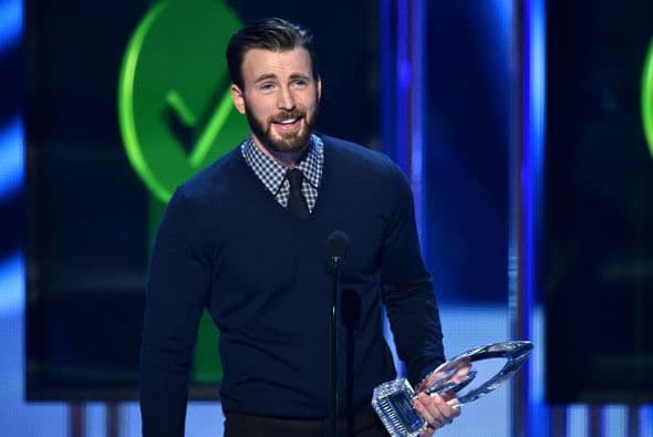 Chris Evans se lo llevó, y dijo que su mamá seguramente dio un 40% de los votos.