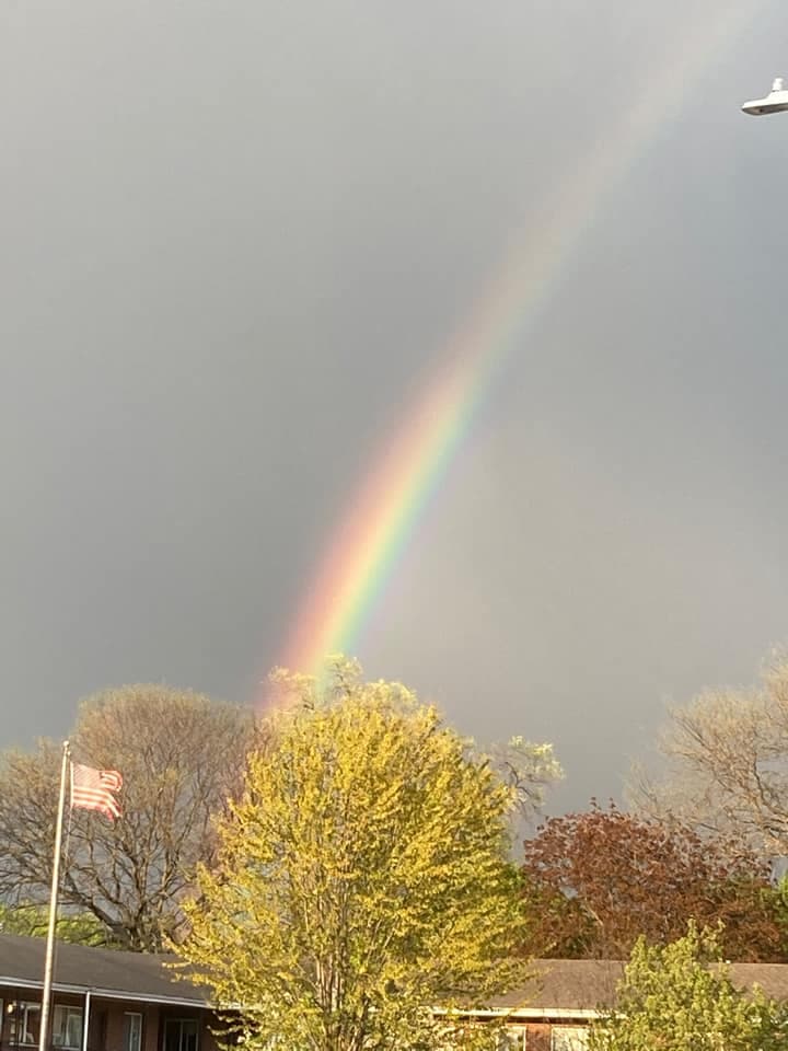 El sábado será ventoso y parcialmente soleado con temperaturas en los altos 70’s. El domingo presenta un aumento de nubosidad con máximas en 80 grados.
<br>