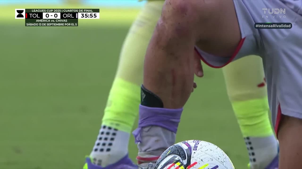 ¡Choque escalofriante! Jansson choca con Canelo y se lleva la peor parte