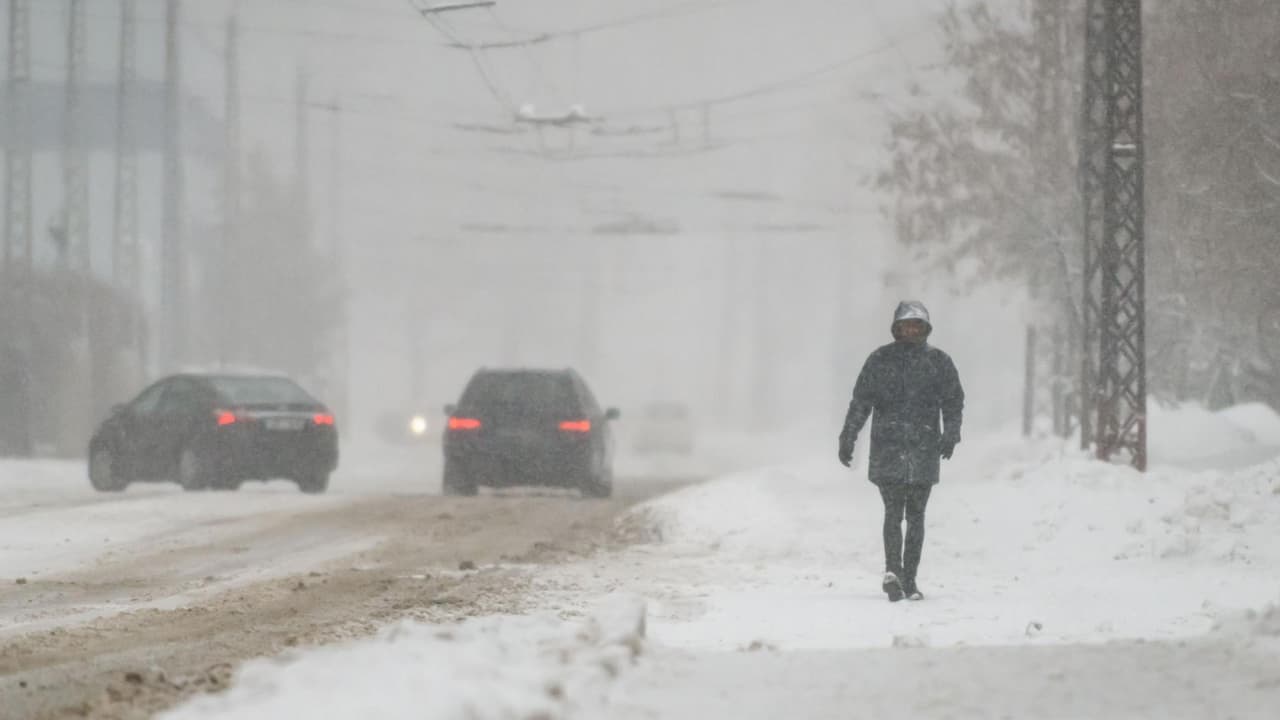 Una dura tormenta invernal dejará lluvia y nieve a lo largo de todo el país durante la semana