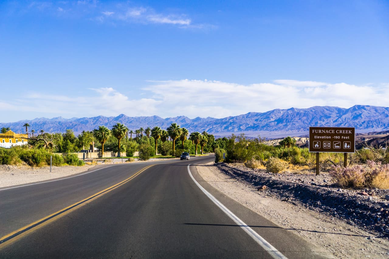 <h3 class="cms-H3-H3">16. Oasis, California</h3>
<br>
<br>🏚️
<b> Ingreso familiar promedio:</b> $17,946
<br>
<br>🏚️
<b>Tasa de pobreza: </b>53.5%
<br>
<br>🏚️
<b>Tasa de desempleo promedio en los últimos cinco años: </b>19.7%
<br>
<br>🏚️
<b>Adultos con licenciatura: </b>3.7%
<br>
<br>🏚️
<b>Población:</b> 2,554
<br>