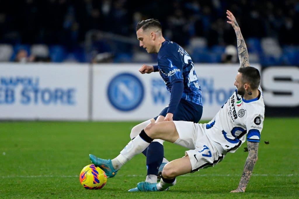 Napoli no logra aguantar la ventaja frente al Inter y terminan empatando 1-1 en el Estadio Diego Armando Maradona.