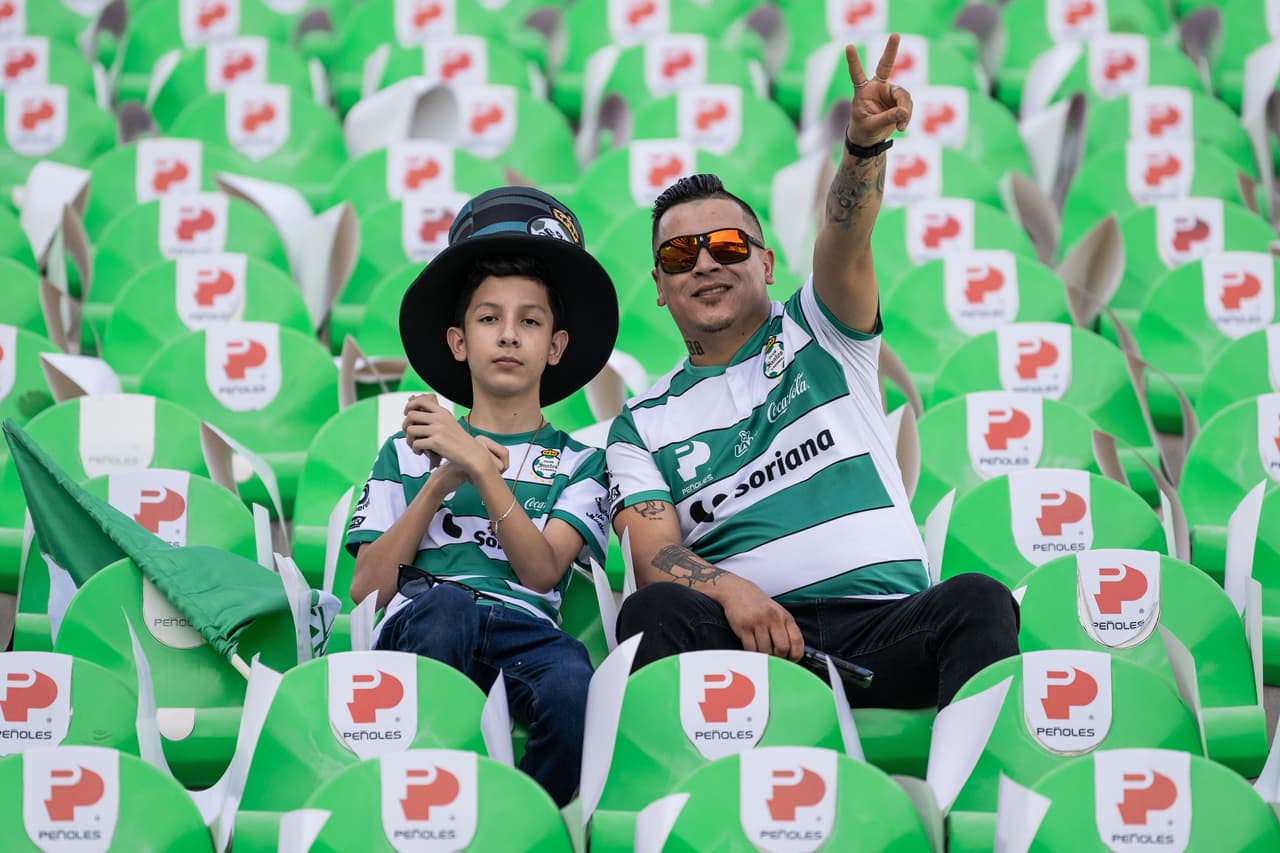 La afición de los albiverdes estaba intacta.