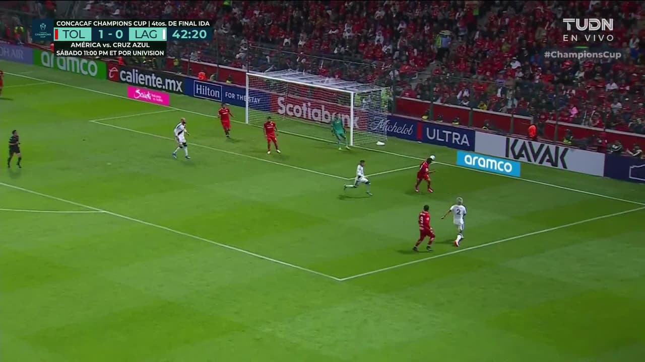 ¡GOL!  anota para Toluca. Paulinho