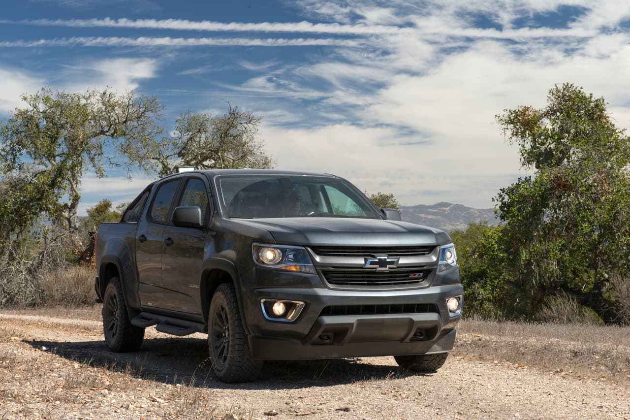 8vo Lugar: La Chevrolet Colorado es una excelente pickup mediana que no sorprendió a nadie cuando ganó por el segundo año consecutivo el codiciado premio "Pickup del Año". Lo que nos sorprende es que no haya llegado a un puesto más alto en esta lista.