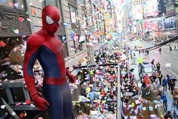 Un nuevo escándalo sacude a los entrañables personajes de Times Square. Esta vez se trata de un "spiderman" que fue arrestado por manosear a una mujer en la incónica plaza de Nueva York.