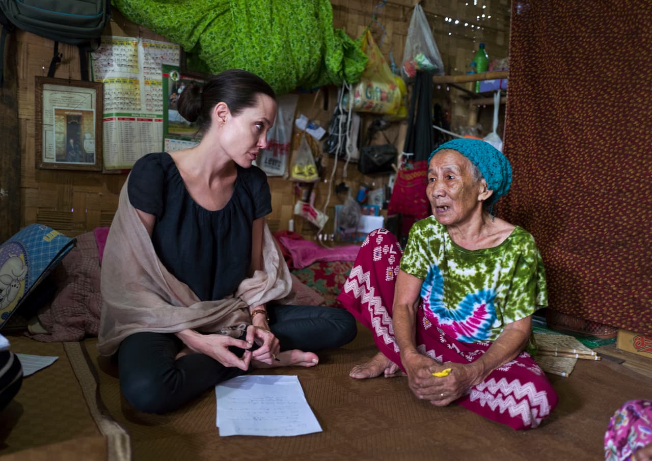 La actriz tuvo la oportunidad de visitar a las trabajadoras de una fábrica en la zona industrial Yagón. Fue testigo de las condiciones extremas en las que viven.