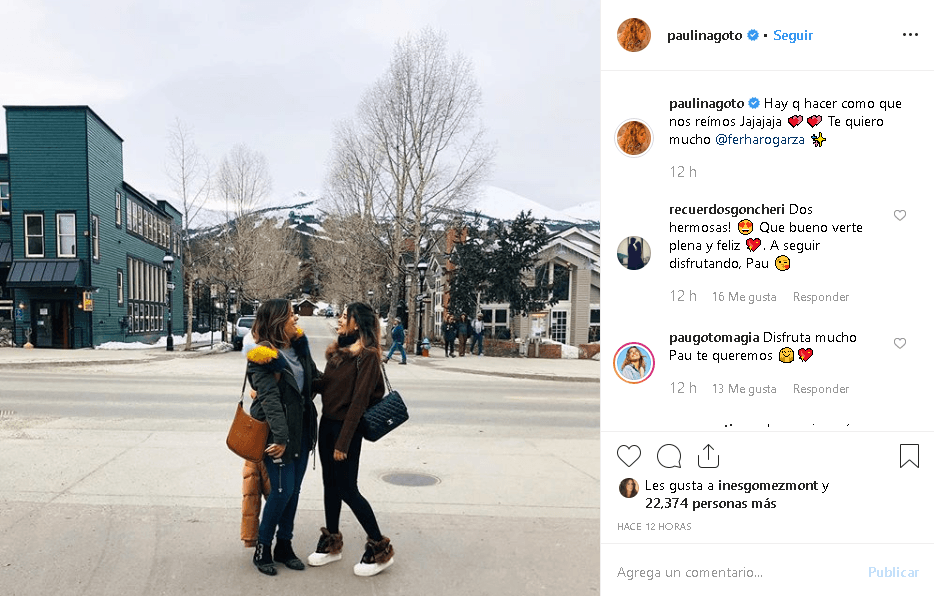 Quien también está en Colorado es la actriz Paulina Goto, quien viajó con sus amigos para disfrutar sus vacaciones esquiando en la nieve.