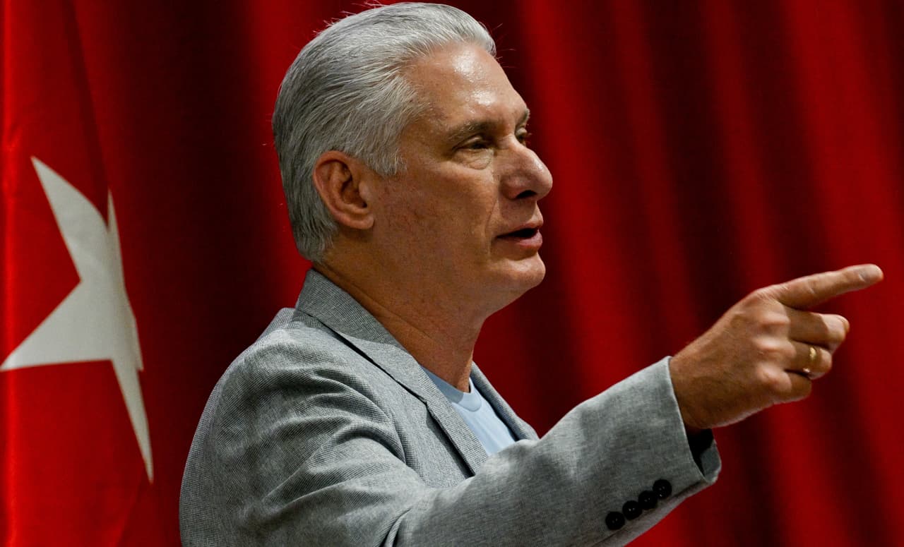 Díaz-Canel dice que Cuba "no tiene miedo" de ir a la guerra con Estados Unidos, pero que no busca un conflicto armado