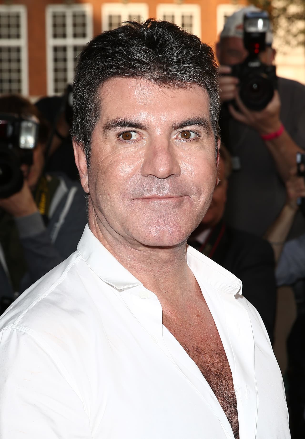 Simon llamó de inmediato a las autoridades.