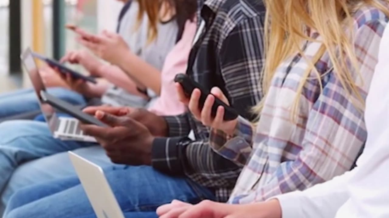 ¿Prohibirán celulares en escuelas? East Central ISD reforzará sus políticas este regreso a clases