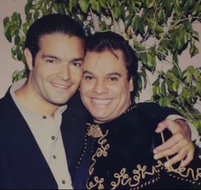 El galán de telenovelas Pablo Montero es otro de los famosos que no ha dejado de llorar la partida de Juan Gabriel.