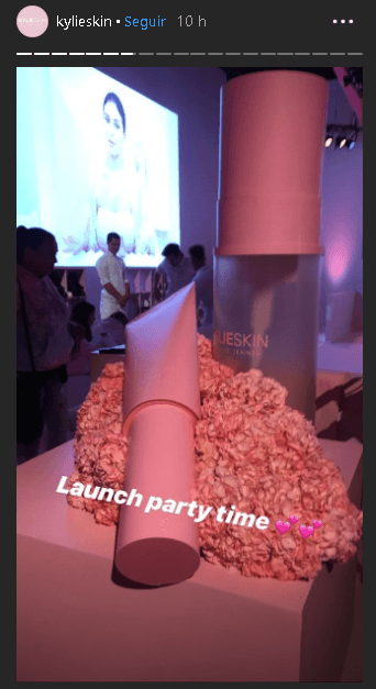 La temática de la fiesta era 
<b>el rosa</b>, color que caracteriza a la línea de productos de Kylie.