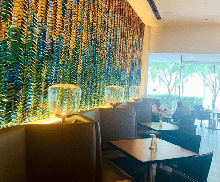 <b>Stephan Pyles Flora Street Café</b>, fue el segundo que dejó de trabajar en el 2020, pues el 2 de enero ya no estaba abierto. Se dice que esto se debió a que su chef, Peter Barlow, se retiró del negocio.