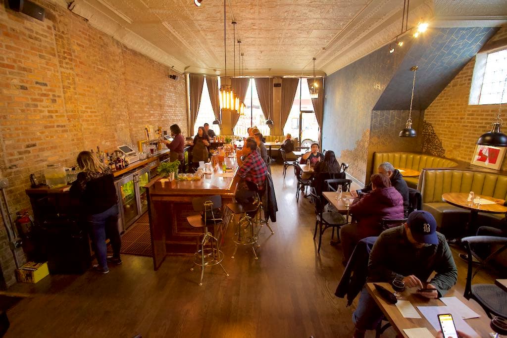 Osito's Tap en La Villita