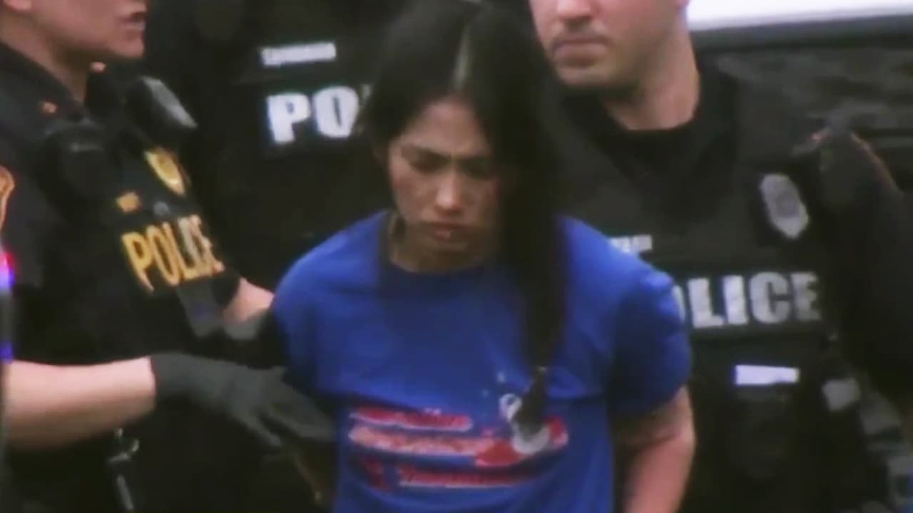 Madre acusada de dispararle en la cabeza a sus dos hijos mientras dormían 