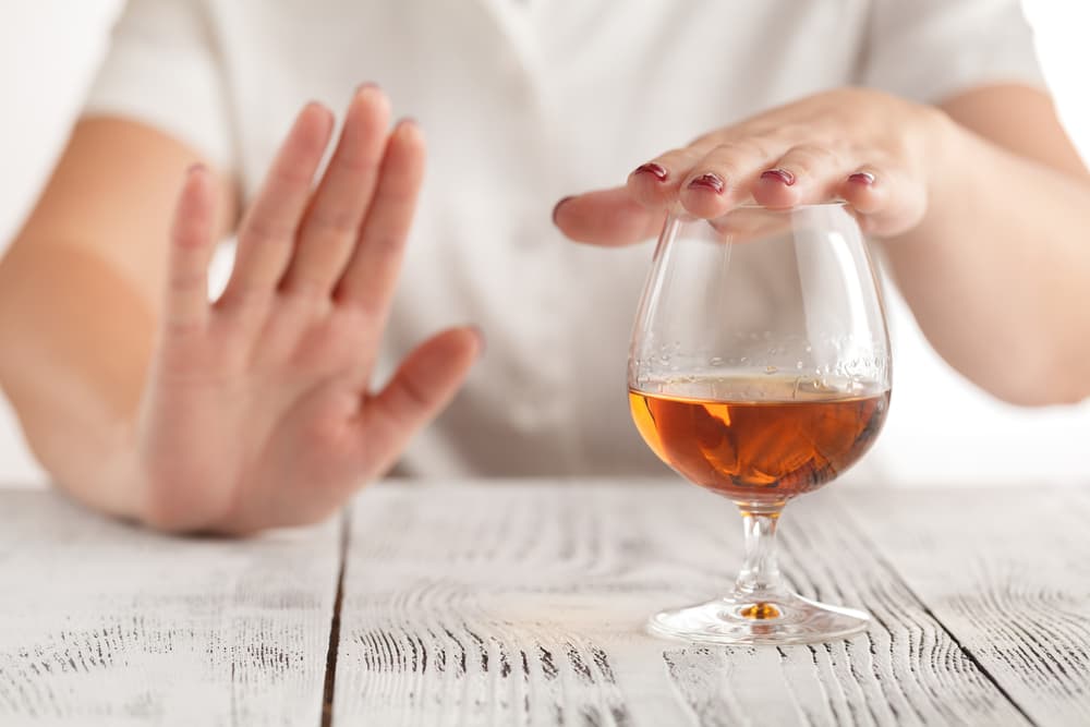 <b><i>SALUD</i></b>
<br>Evita en la medida de lo posible consumir bebidas alcohólicas. En este día sería desfavorable. En vez de ayudar empeoraría las decisiones que pudieras llegar a tomar.