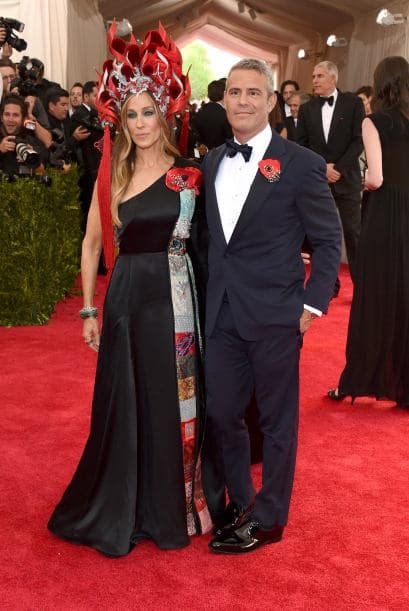 El tocado de la Parker fue el más llamativo de la noche, así que "misión cumplida", doña Carrie Bradshaw.