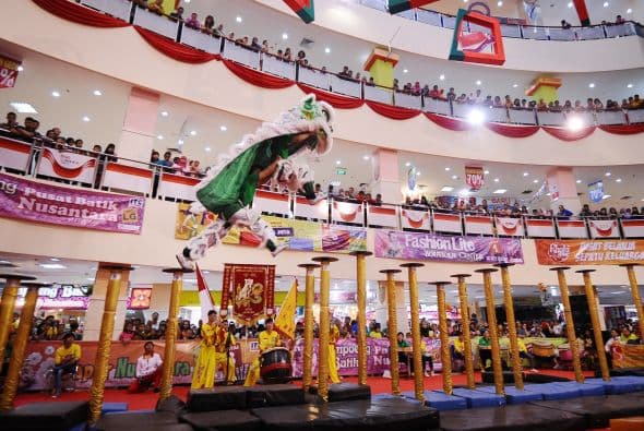 Por tradición, la gente se da cita a las competencias.