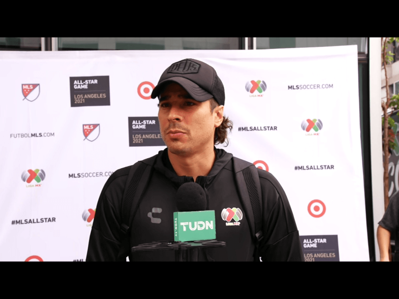 ¿Alarma encendida? Ochoa no entrena con Equipo de Estrellas de Liga MX