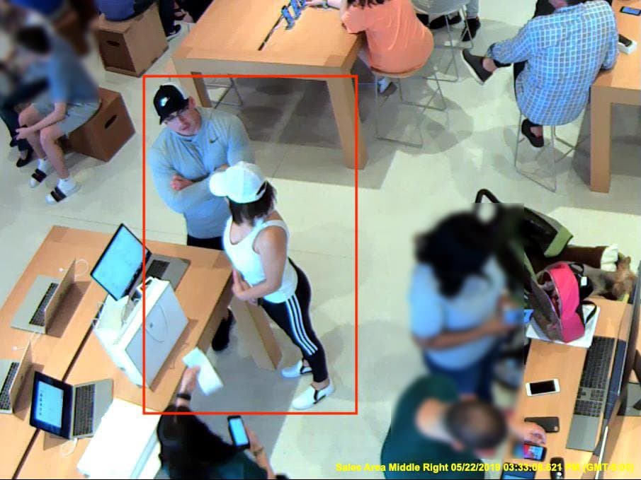 Autoridades animan a cualquier persona con información que se comunique con el analista de delitos Diana Smith al dmsith@ci.southlake.tx.us o llama al 817-748-8240.