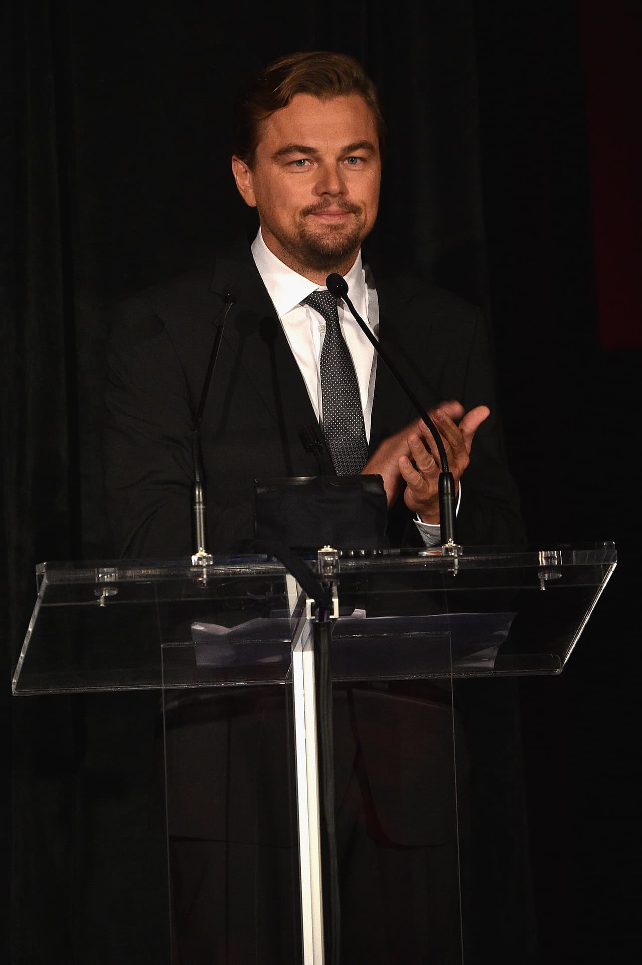Más fotos de Leonardo DiCaprio en el evento.
