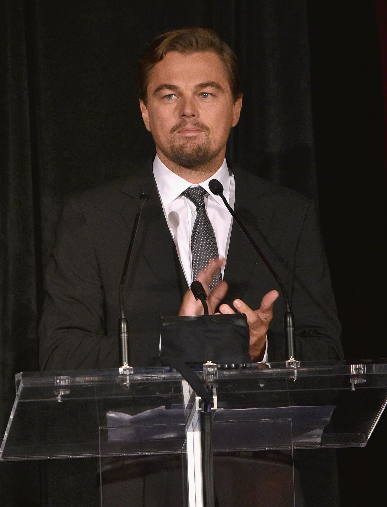 Más fotos de Leonardo DiCaprio en el evento.