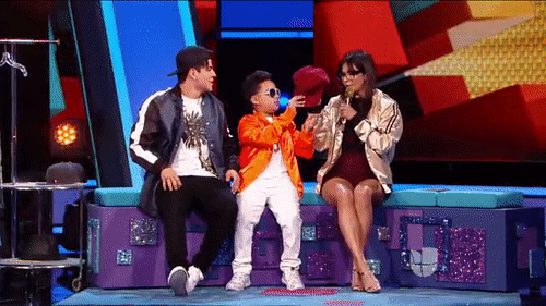 Después de varios intentos, Giselle por fín aprendió cómo tener el inigualable flow de Almany. 
<a href="http://www.univision.com/shows/pequenos-gigantes/almany-por-fin-le-enseno-a-giselle-a-tener-flow-video">Revive la entrevista aquí.</a>