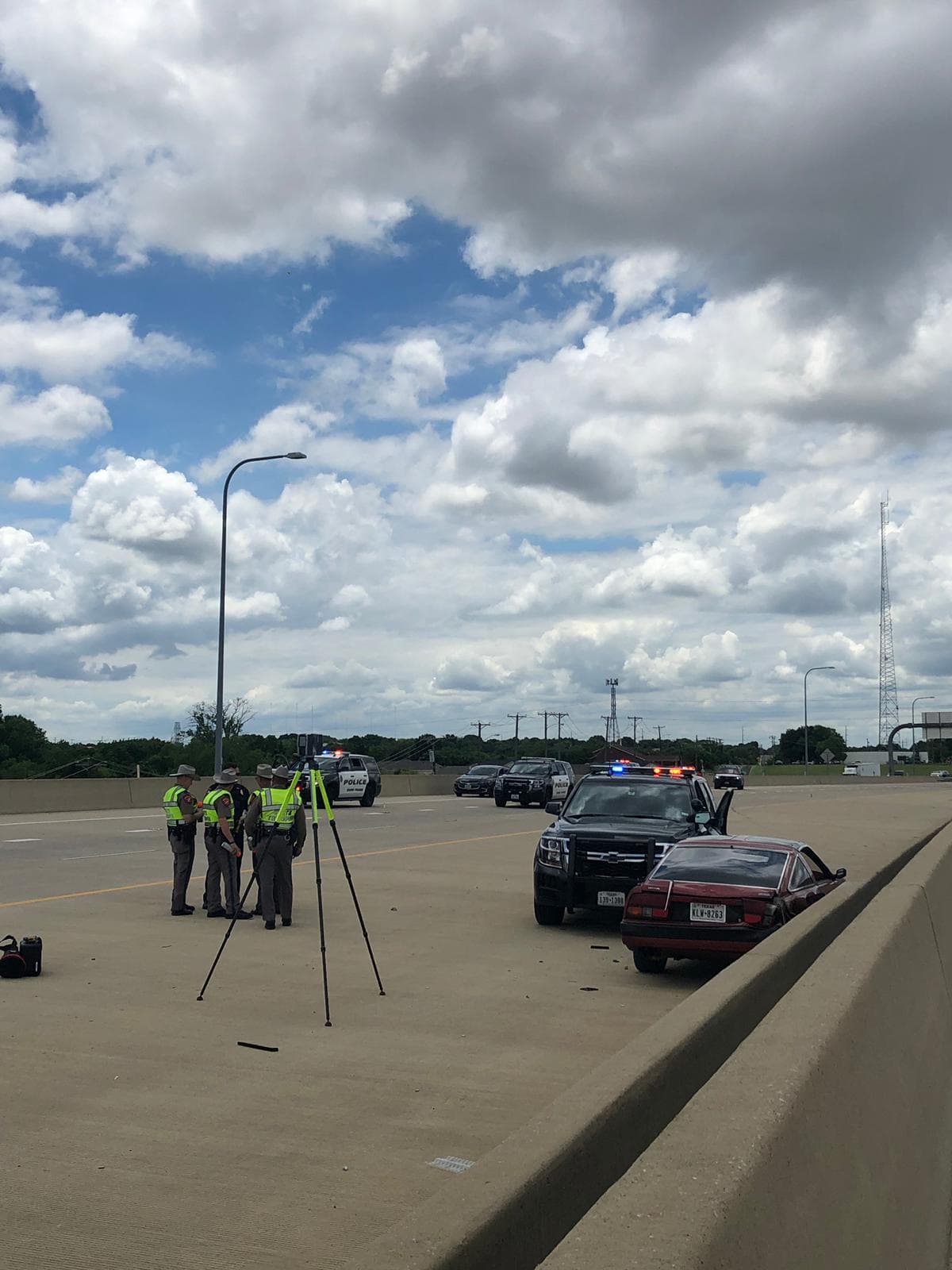 El conductor del Nissan 300ZX solo fue identificado como una persona de 17 años.