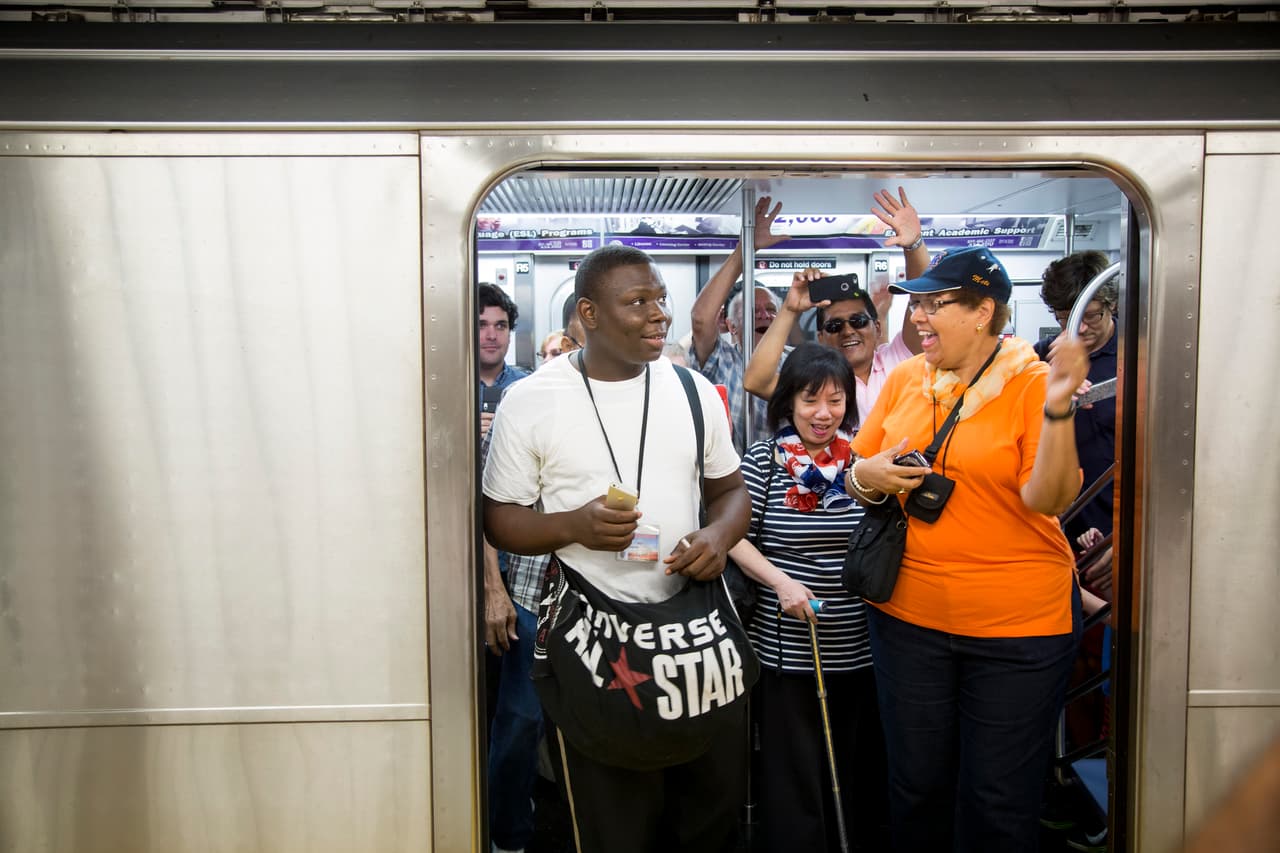 Usuarios recomendaron el uso de bicicleta para reducir el hacinamiento.