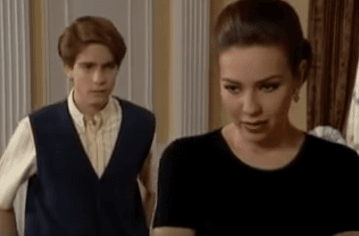 En 'María la del Barrio', Osvaldo compartió créditos con grandes personalidades como Thalía, quien interpretó a su mamá dentro del melodrama.